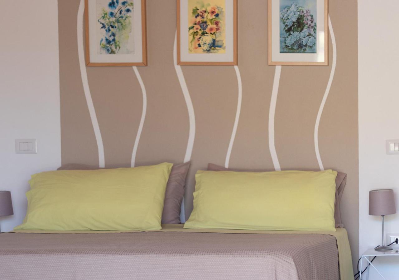 Sa Guardia De Ferricci Bed & Breakfast Solanas  Dış mekan fotoğraf