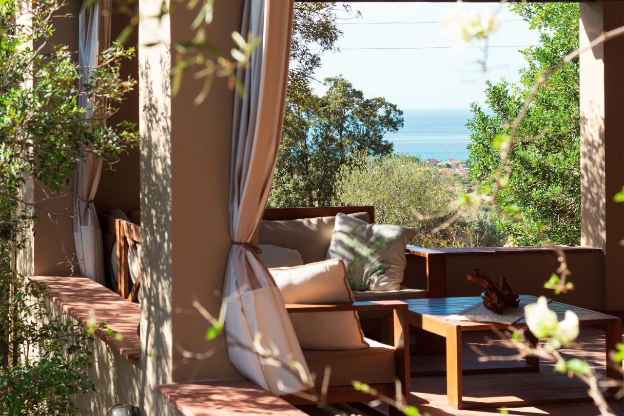 Sa Guardia De Ferricci Bed & Breakfast Solanas  Dış mekan fotoğraf