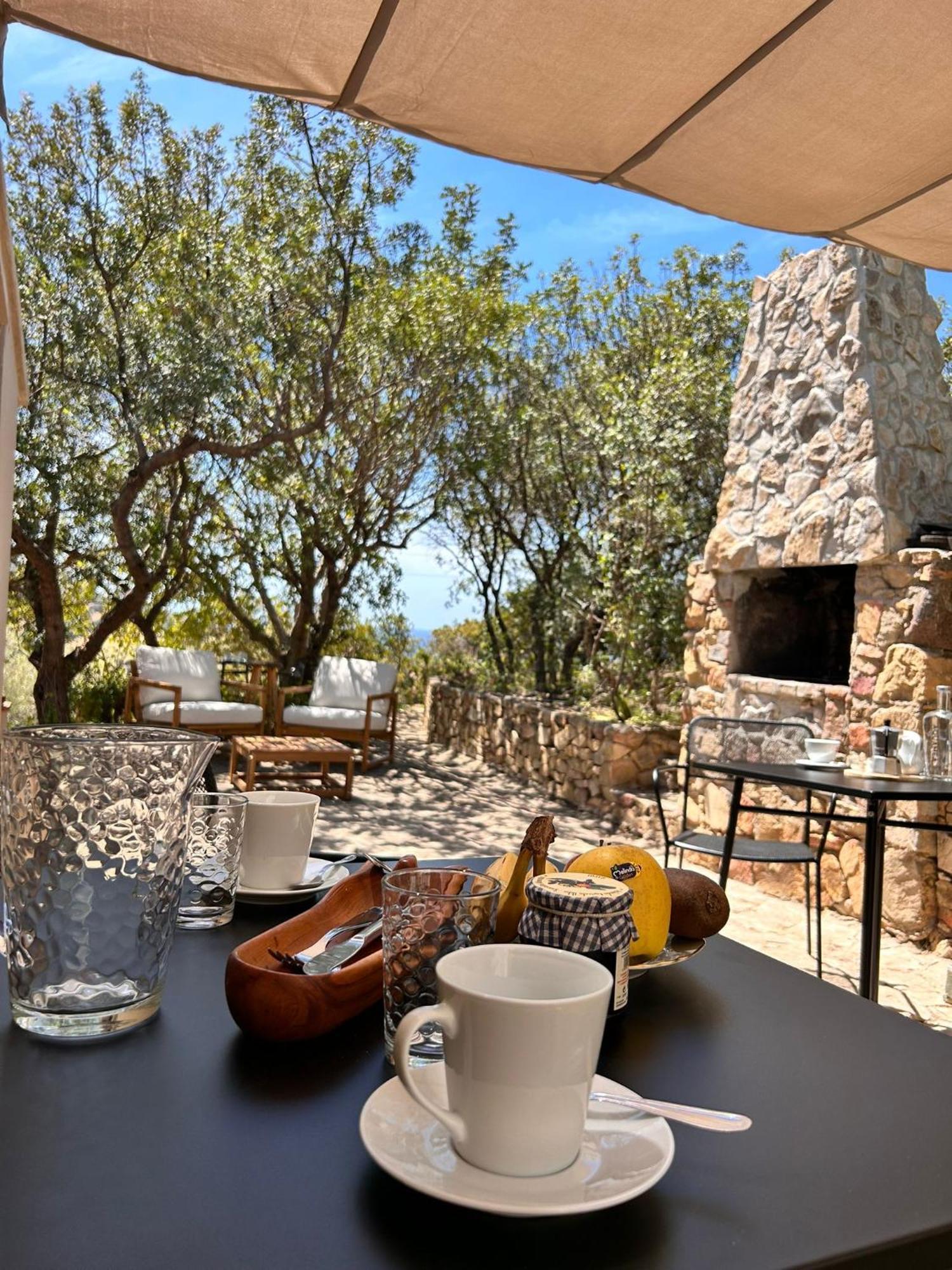 Sa Guardia De Ferricci Bed & Breakfast Solanas  Dış mekan fotoğraf
